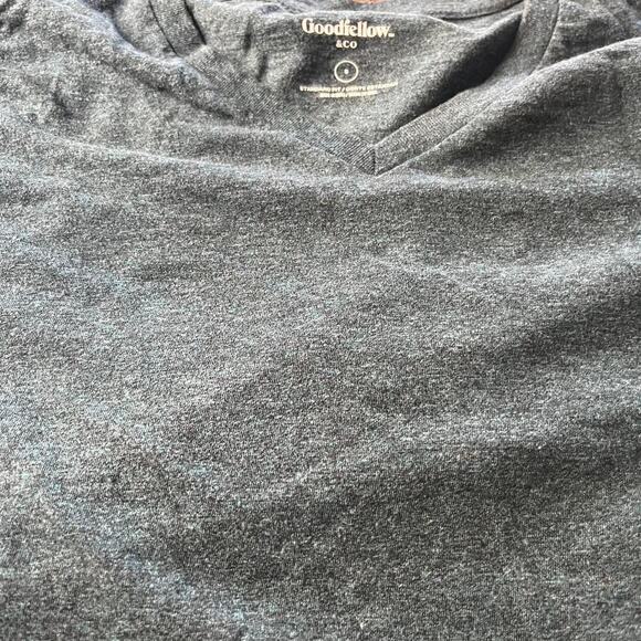 Goodfellow & Co V-Neck Shirt Bundle (Men’s Small) – 2 Pack - Picture 4 of 4